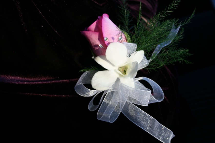 1283 PINK ROSE/WHITE ORCHID CORSAGE